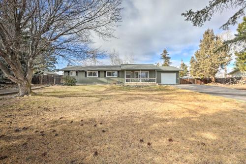 Redmond House | Relaxing Redmond Retreat Golf, Hike and Ski!