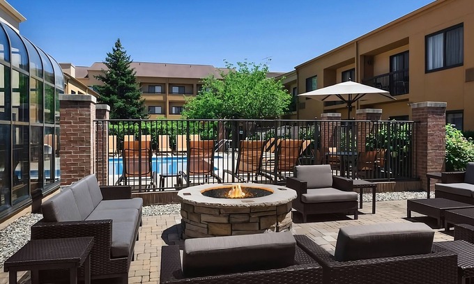 Middletown Hotel | Relaxing Stay! Fully-furnished, Pet-Friendly Property! Swimming Pools!