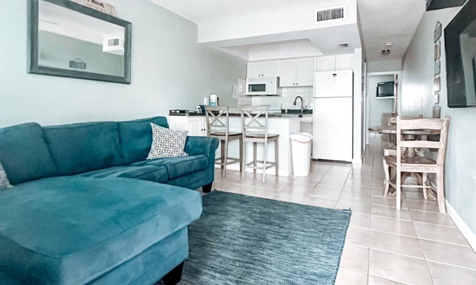 Sunset Beach Condo | Relaxing Treasure Island Condo Steps From Beach, Watch Sunset From Your Balcony!