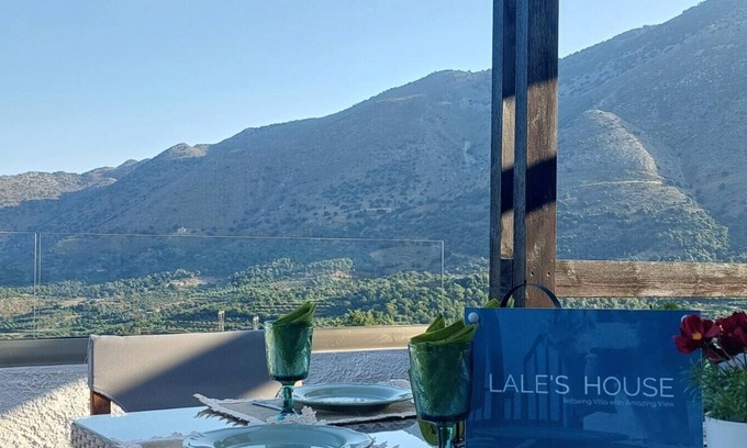 Mourtzana Villa | Relaxing villa with amazing view