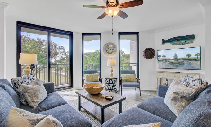 Isle of Palms Condo | Relaxing Wild Dunes Oceanfront Condo with pool access