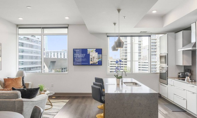 Second Ward Condo | Reluxme | Uptown Lux High Rise Next to Stadiums