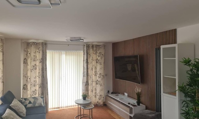 Dartford Apartment | Remarkable 1-Bed Apartment in Dartford