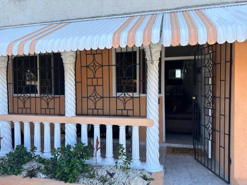 Montego Bay Apartment | Remarkable 1-Bed Apartment in Montego Bay