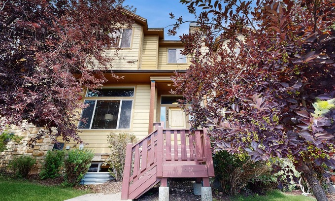 Bear Hollow Village House | Remarkable Bear Hollow townhome with private hot tub & mountain views