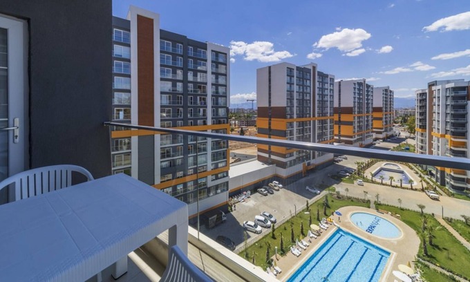 Kepez Apartment | Remarkable Flat with Shared Pool in Kepez