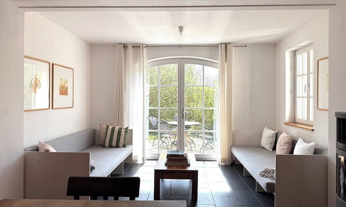 Werder Apartment | Remise ground floor - garden apartment with wood-burning stove and terrace