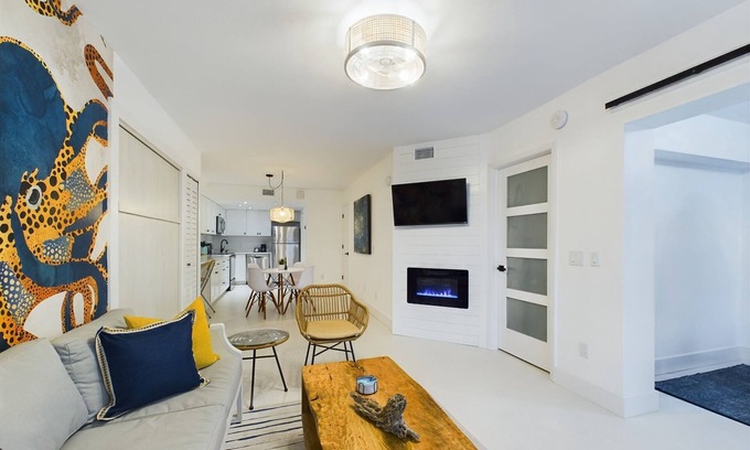 Cape Caneveral Beach Gardens Condo | Remodeled 2 Bedroom Condo in Royal Mansions Oceanfront Complex - Cape Canaveral!