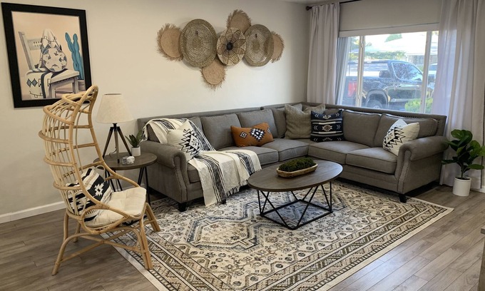 Northeast Heights House | Remodeled 3 Bedroom home in the heart of ABQ w/Firepit