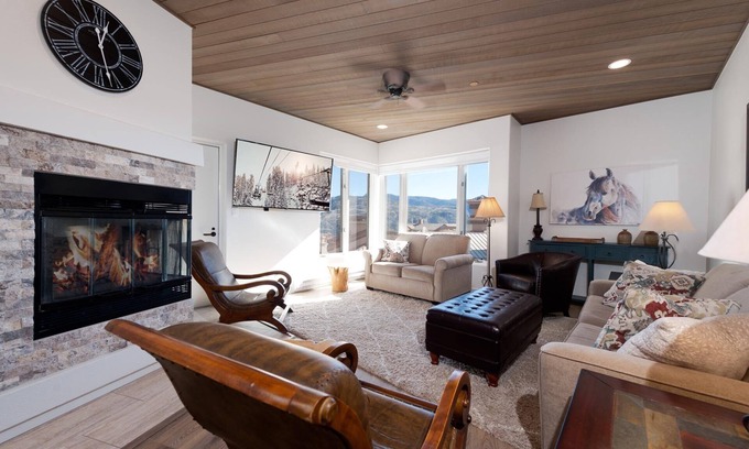 Purgatory Condo | Remodeled 6th Floor Condo at Purgatory Resort - Awesome Slope Views
