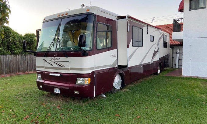 Ludlam Other | Remodeled and Comfortable RV - FREE PARKING