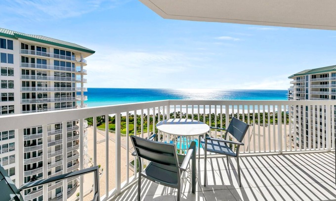 Fort Walton Beach - Destin Condo | Remodeled Beachfront😎 Silver Shells 🦀Incredible 12th Fl View🐠Amenities Galore