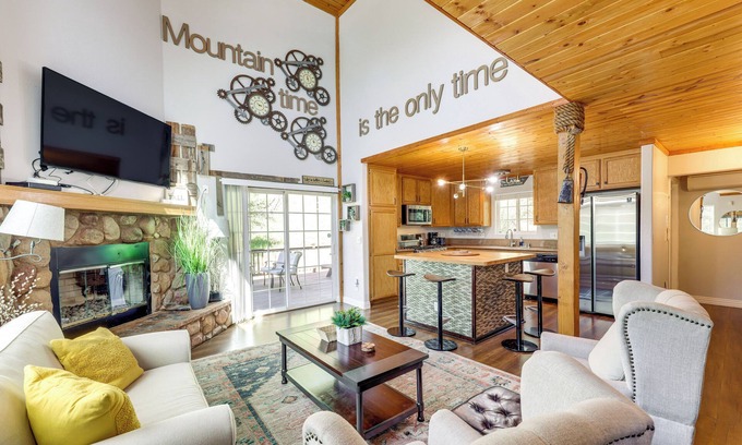 Crestline House | Remodeled Crestline Retreat: Walk to Lake Gregory!
