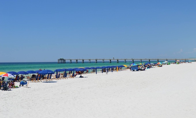 Fort Walton Beach Condo | Remodeled⛵Destin West Bayside🌞 LAZY RIVER 🌊7 Pools⚓3 Hot Tubs