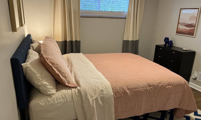 Grandview Heights Apartment | Remodeled Large Full unit (not shared) in desired Grandview