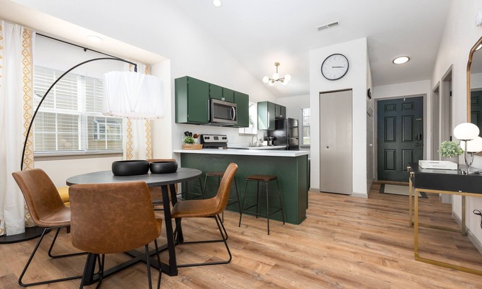 Indian Point Condo | Remodeled Modern Condo next to Silver Dollar City and Table Rock Lake