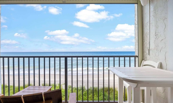 South Patrick Shores Condo | Remodeled Oceanfront 2 Bedroom condo Dog Friendly