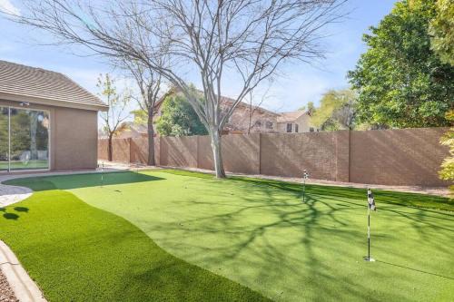 Higley Groves House | Remodeled w Heated Pool! Family Friendly Getaway