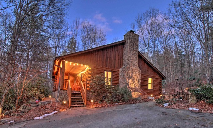 New Castle Cabin | Remote Cabin Retreat By Blue Ridge Mtn Trails