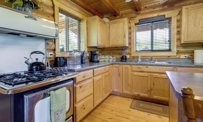 Cedar City Cabin | Remote Cedar City Cabin w/Deck, Views, Fireplaces