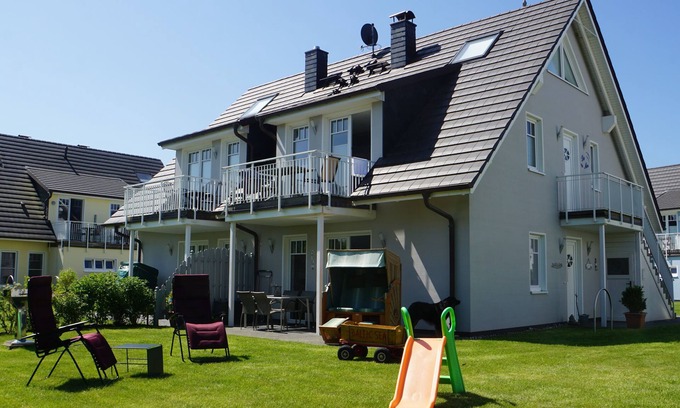 Boergerende-Rethwisch Apartment | Ren. Apartment on the ground floor, WiFi, close to the beach, partially fenced, children-u. tierfreundl.