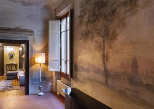 Duomo Apartment | Renaissance Palace Noble Floor Apartment