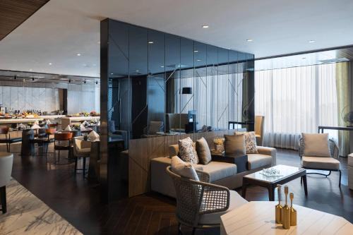 Zhangshi Develop Zone Hotel | Renaissance Shenyang West Hotel