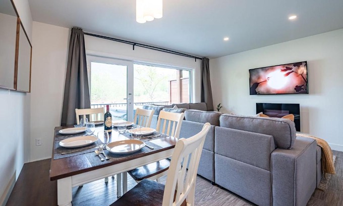 Revelstoke Apartment | RendezView by Revelstoke Vacations