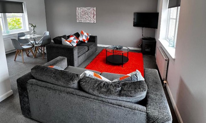Renfrew Apartment | Renfrew Home from Home