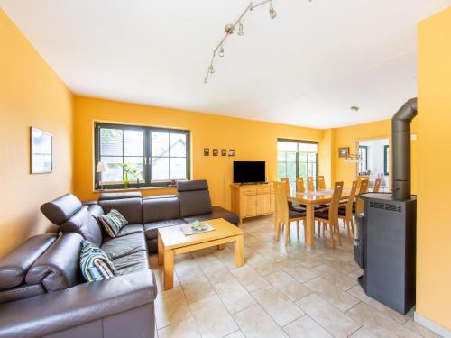 Friedrichshoehe House | Rennsteig Trail Family Escape, cleaning included