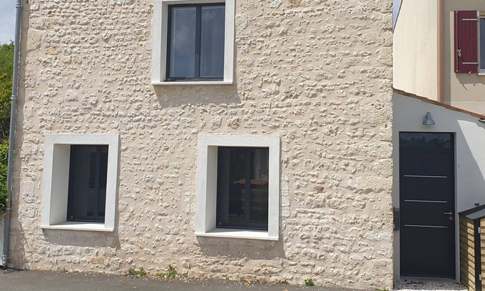 Saint Laurent de la Pree House | Renovated house with all mod cons, with terrace and garden, 5km from the beaches of Fouras