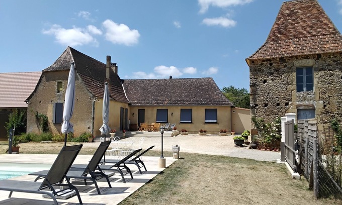 Sainte-Alvere House | Renovated Perigord farmhouse -wifi, 2 bathrooms.