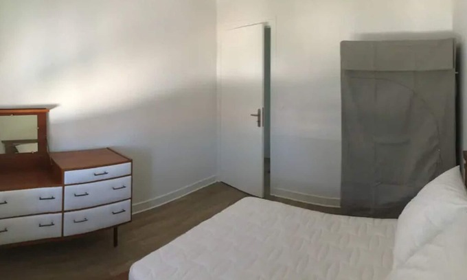 Montbrison House | Renovated 1960s house
