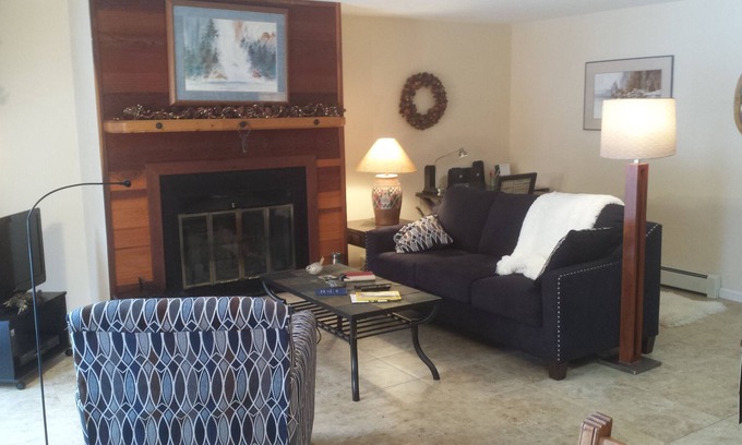 Wildernest Condo | Renovated 1st floor condo w clubhouse shared pool hot tub sauna license BCA71884