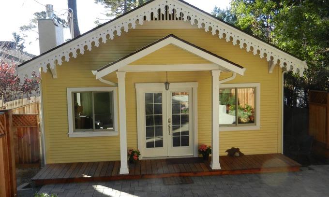 Northeast Carmel Cottage | Renovated 2BR, 2 Ba + Den Carmel Charmer - Gingerbread Cottage