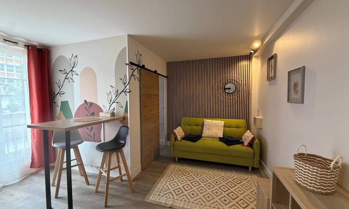 Downtown Le Havre Apartment | Renovated and fully-equipped Studio 48, ideally located. Pets allowed