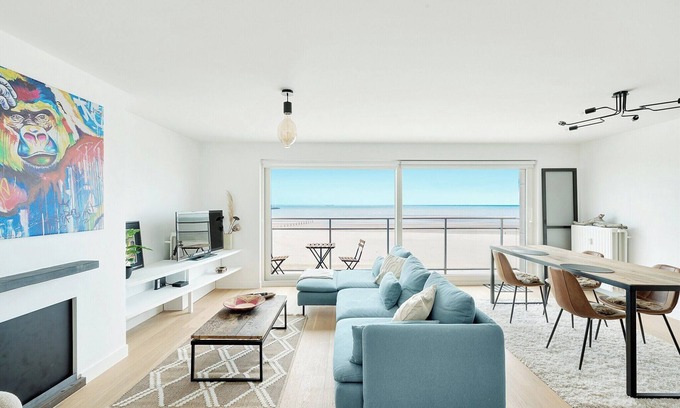 Heist Apartment | Renovated apartment in Knokke-Heist with views
