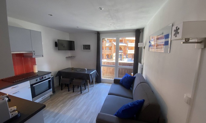 Risoul Apartment | Renovated apartment, sleeps 5, Risoul, heart of the resort, at the foot of the slopes