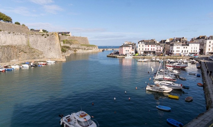 Le Palais Apartment | Renovated apartment with sea view in Le Palais