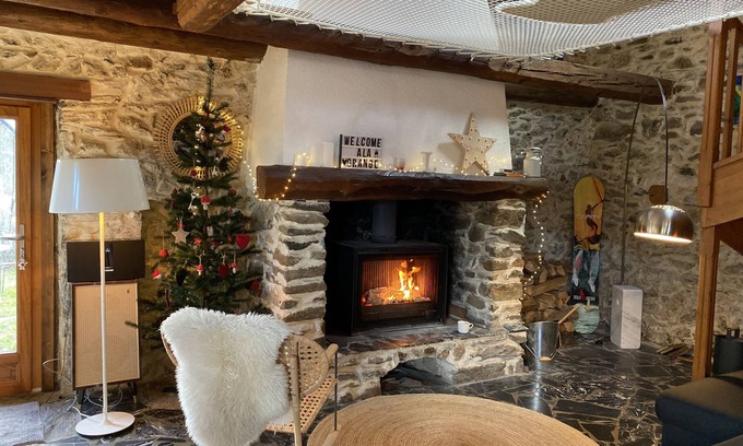 Campan House | Renovated barn - unusual stay in the heart of nature Campan Hautes-Pyrénées