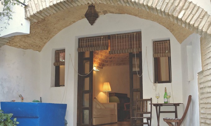 Arcos de la Frontera House | Renovated 17th Century Townhouse, With Patio And Roof Terrace