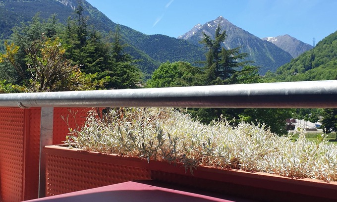 Saint-Lary-Soulan Apartment | Renovated family T3 just 2 minutes from the spa and village. Superb view!