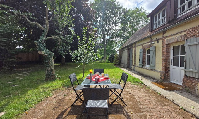 Les Ressuintes House | Renovated family farmhouse in the countryside