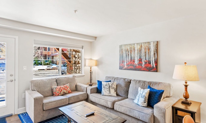 Steamboat Springs Condo | Renovated, ground-floor condo with pool, hot tubs & gym - steps to gondola