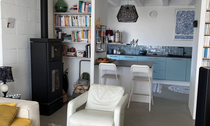 Brem Sur Mer House | Renovated house 5 minutes by bike from the sea, close to cycle paths in a quiet location