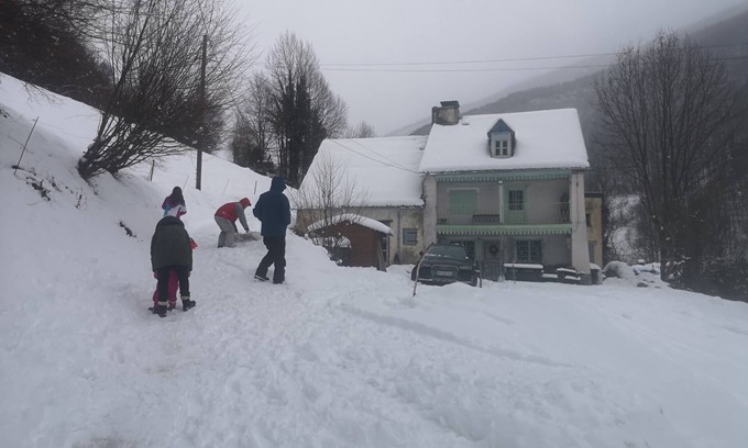 Campan Ski Chalet | Renovated house, at 925m altitude, near La Mongie ski resort and Payolle lake