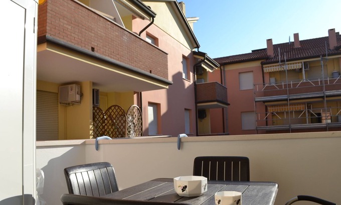 Rosapineta Apartment | Renovated flat with pool and terrace near the beach
