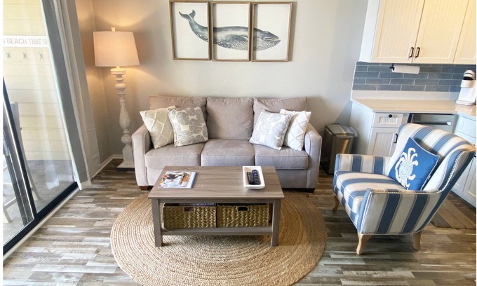 Folly Field Condo | Renovated KING BED Oceanview 1BR Top Floor Villa
