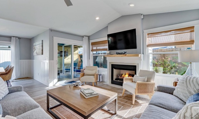 Fernandina Beach House | Renovated Luxury Private Home | Short Walk to the Beach | Fenced Yard | Outdoor Shower