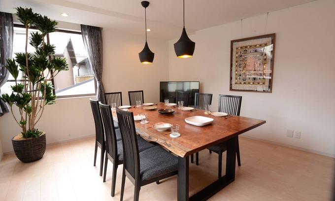 Okazaki House | Renovated modern traditional house 5mins-walk from station "Uan/Sora"
